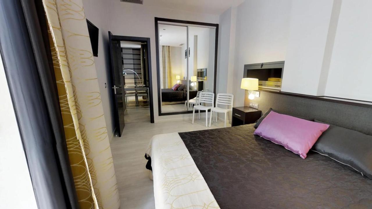 Leo Deluxe Punta Umbria (Adults Only) Appartement Buitenkant foto
