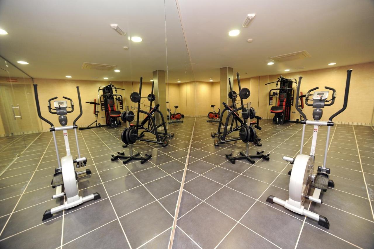 Leo Deluxe Punta Umbria (Adults Only) Appartement Buitenkant foto